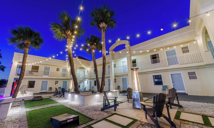 Savannah Beach Hotel | Dunes Inn & Suites