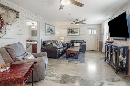 Satsuma House | Dunns Creek Villa