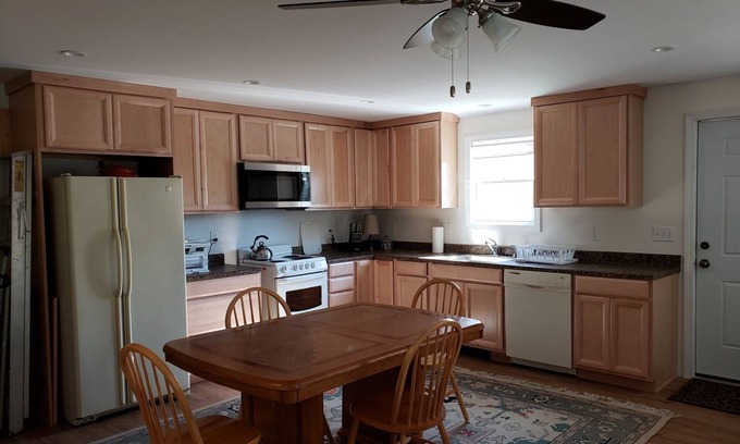 East Falmouth Apartment | Duplex apartment - Beautiful Large One Bedroom One Bath