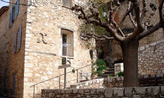 Bauduen Apartment | Duplex apartment in the medieval part of Bauduen