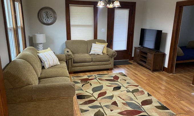 Wyandotte House | Duplex Apartment Walking Distance to Downtown Wyandotte