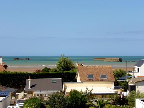 Saint-Come-de-Fresne Apartment | Duplex avec vue sur mer-La Rose des Vents