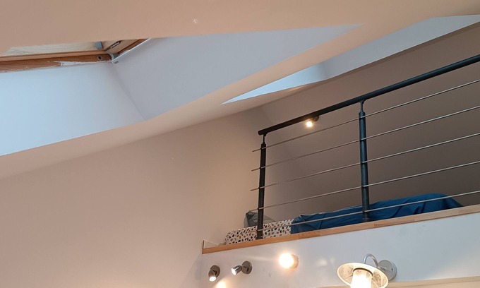 Roubaix Apartment | Duplex Lumineux & Wifi Netflix