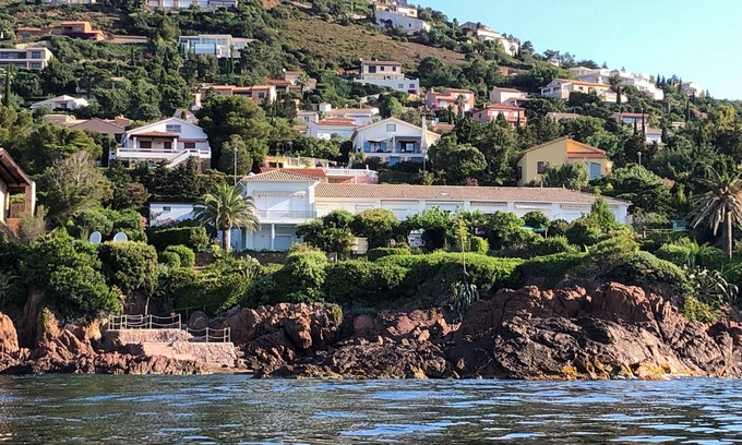Antheor Apartment | Duplex terrace-garden-private pontoon-climate-climate-feet-in-water-parking