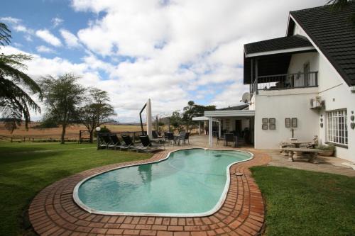 Piet Retief House | Dusk to Dawn Guesthouse