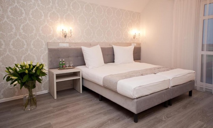 West Pomeranian Voivodeship Apartment | Dworek Bukowy Park