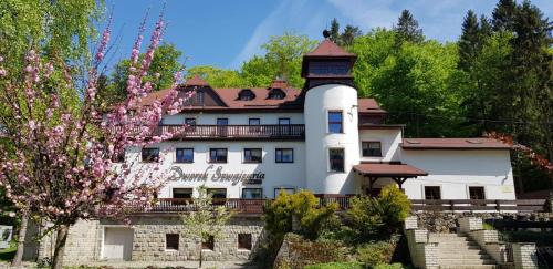 Zwardon Bed & Breakfast | Dworek Szwajcaria