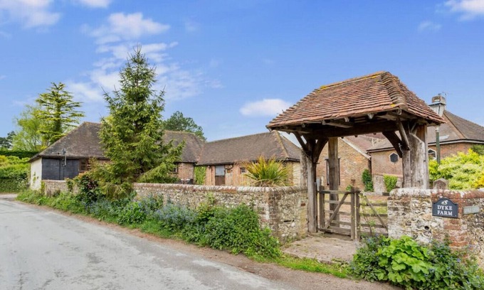 Clayton Apartment | Dyke Farm Barn XXXXX