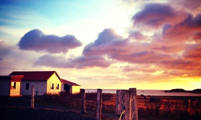 Hornafjörður Bed & Breakfast | Dynjandi Guesthouse