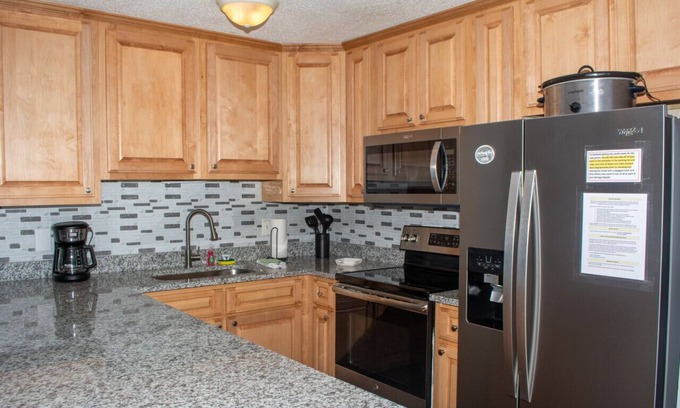 Ghent Condo | E103 · Winterplace Ski in Ski out condo First floor -E103