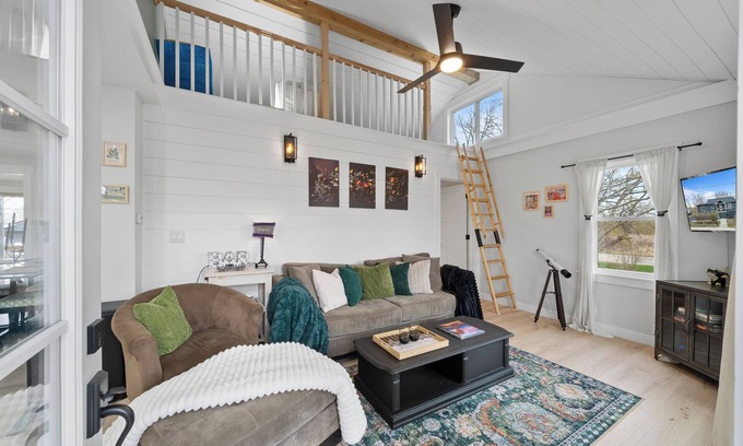 Eagle Lake House | Eagle Lake Haven- Walk to beach, boat launch nearby! Dogs OK