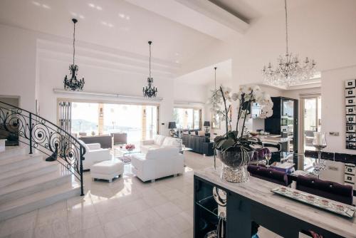 Kathikas Villa | Eagles Cliff Villa