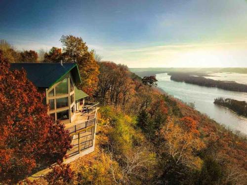 De Soto House | Eagles Landing- 5 bedroom 5 bath sleeps 15 Hot Tub