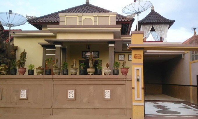 Jasri House | East Bali Luxury House with 3 Bedrooms