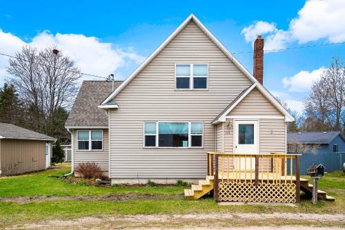 Petoskey House | East Bay View Annex