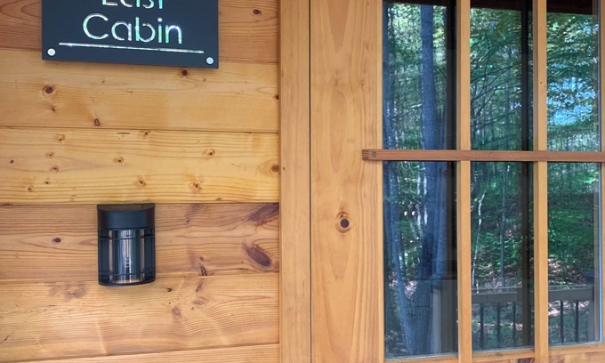 Killaloe Cabin | East Cabin Hidden Off-Grid Getaway in Ontario
