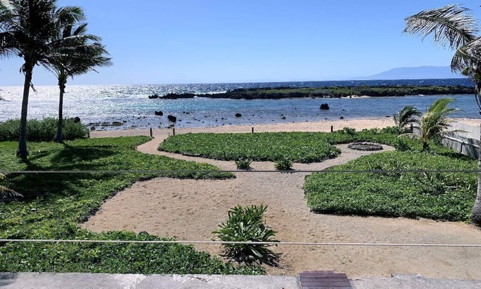 Isla de Utila House | East Wind - 4 Bedroom Ocean Front Luxury