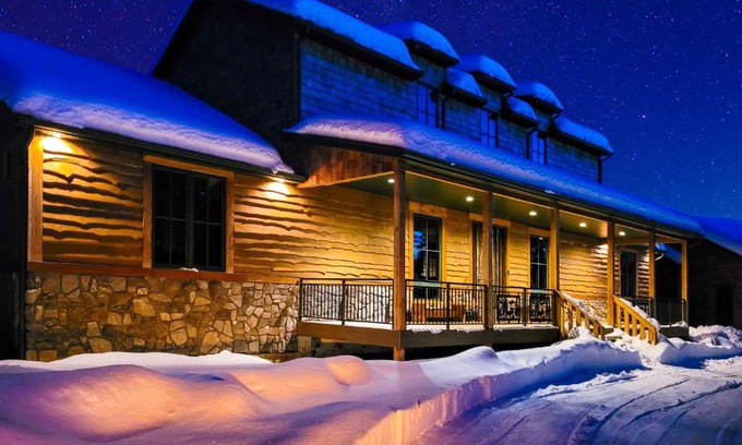 Zion National Park East Entrance House | East Zion Trails Retreat-Hot tub, Resort Amenities, Exceptional