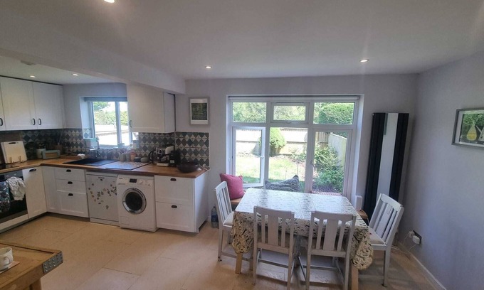 South Leigh House | Easy access to Oxford& Cotswold house