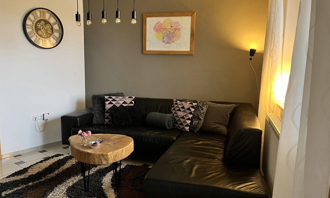 Muhr am See Apartment | Ebenerdige Wohnung (57m2) im Souterrain mit großer Terrasse