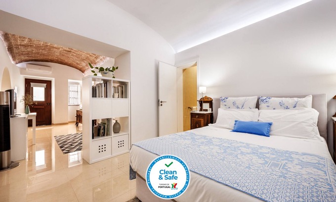 Evora Apartment | Ebora Home - free GARAGE - Historic Center