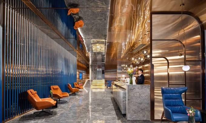 Panyu Hotel | Echarm PLUS International Hotel Zhujiang New Town Wuyangcun Metro Station - Free Deliver Service to Canton Fair Complex During Canton Fair Period