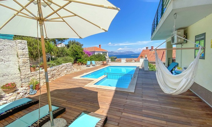 Lumbarda Apartment | Eco Apartments Sunshine with heated pool