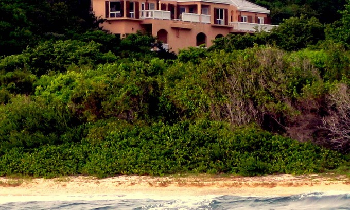 Fish Bay Villa | Eco Friendly, Beachfront, Holiday Villa