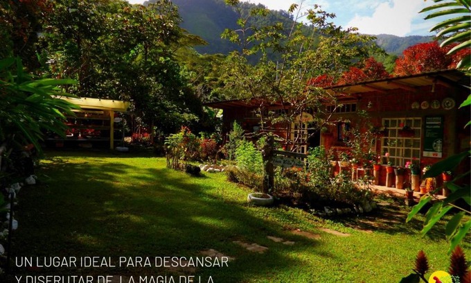 San Antonio Bed & Breakfast | Eco Lodge Villa Laura