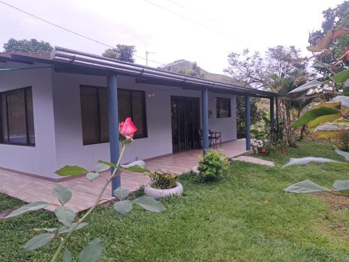 Vergara House | Eco Retiro La Paz