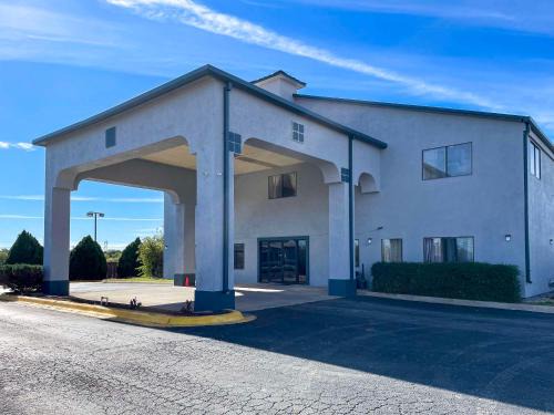 Sweetwater Hotel | Econo Lodge Inn & Suites Sweetwater I-20