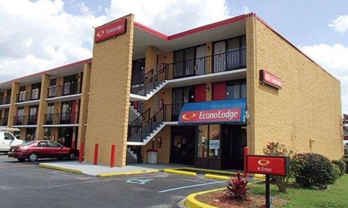 Rock Hill Cabin | Econo Lodge Rock Hill Northeast