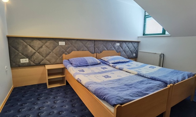 Gornji Grad House | Economy double or twin room 21