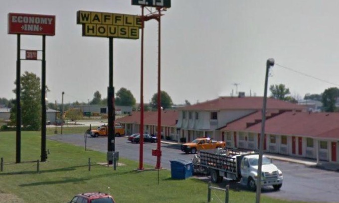 Perrysburg Hotel | Economy Inn Toledo-Perrysburg