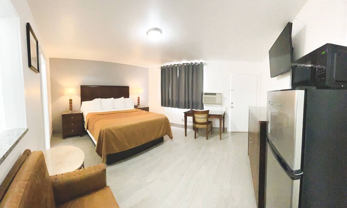 Tokio Hotel | Economy Inn