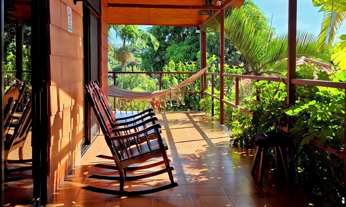 Atenas Bed & Breakfast | Eden Atenas