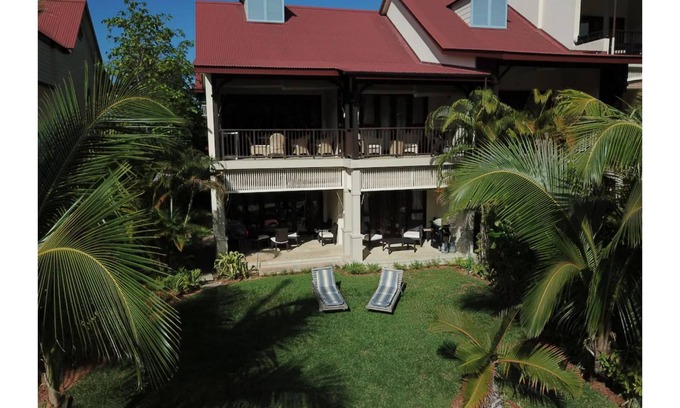 Mahe Island Apartment | Eden Island Apartment, beach at 90 meters, garden, golfcar, Kayaks