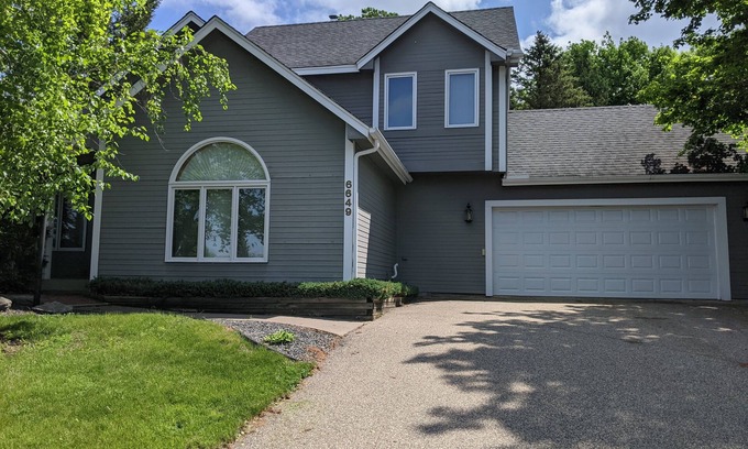 Eden Prairie House | Eden Prairie Escape