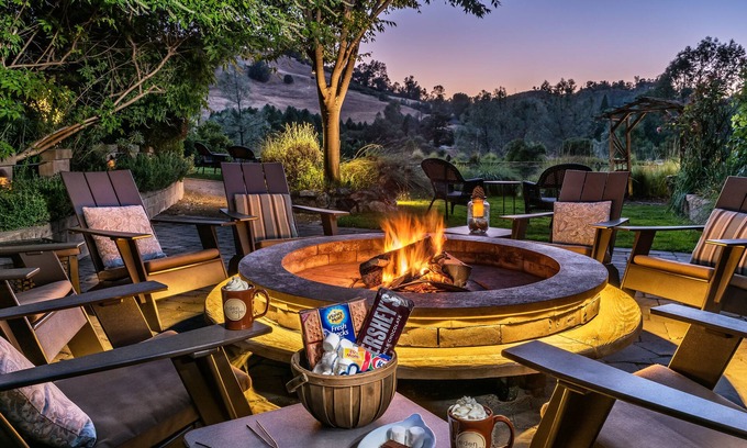 Jayhawk Bed & Breakfast | Eden Vale Inn