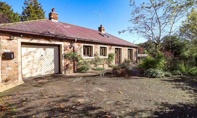 Penrith House | EDENCROFT, family friendly, character holiday cottage in Greystoke