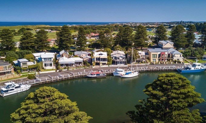 Port Fairy Cottage | Edge17 Wharfside Cottage