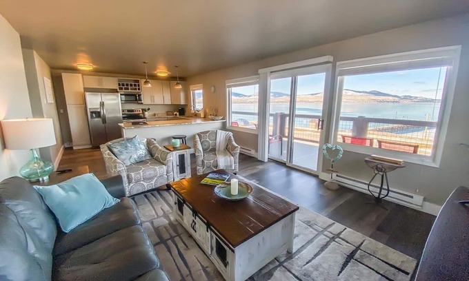 Polson Condo | Edgewater #8 Scout