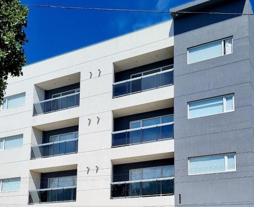 Mercado de la Ciudad Apartment | Edificio Brown