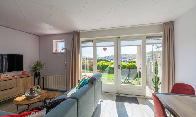 Julianadorp aan zee Apartment | Een Appartement dat Sfeervol is Ingericht Voor 4 Personen