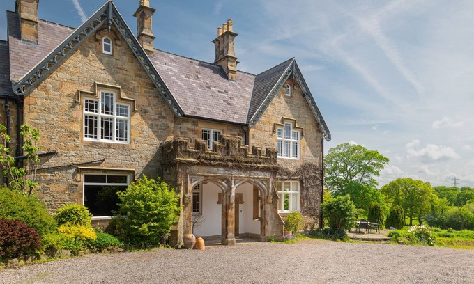 Northop Hall House | Ein Cynefin - Stylish Country Hall, Sleeps 10, In Rural Flintshire