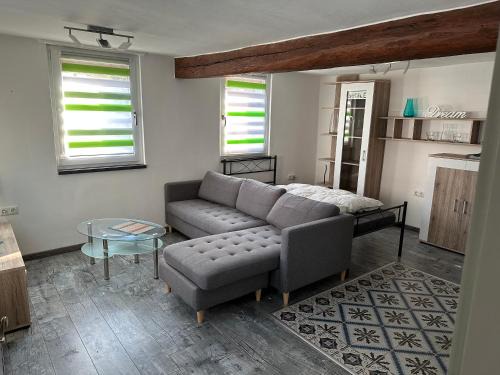 Lohra House | Einfaches Zimmer einfacher Preis in Lohra, Hessen Monteurzimmer - Wanderer und Biker willkommen - separates WC