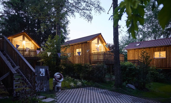 Bad Rodach Apartment | Einmaliges Stelzenhaus mit Antiken Möbeln und Maritimen Style