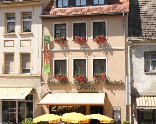 Eilenburg Hotel | Eiscafe-Pizzeria-Hotel Rialto