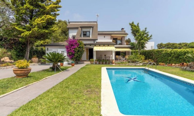 El Vendrell House | El Garrofer by Interhome