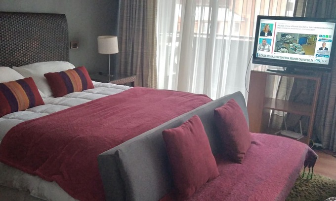 El Golf Apartment | El Golf suite apartment with parking